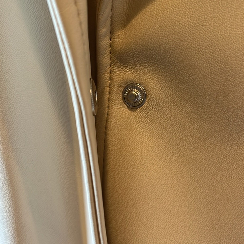 Bailey 44 Faux leather Beige / Cream Coat size LG. Only worn once. - Picture 6 of 11